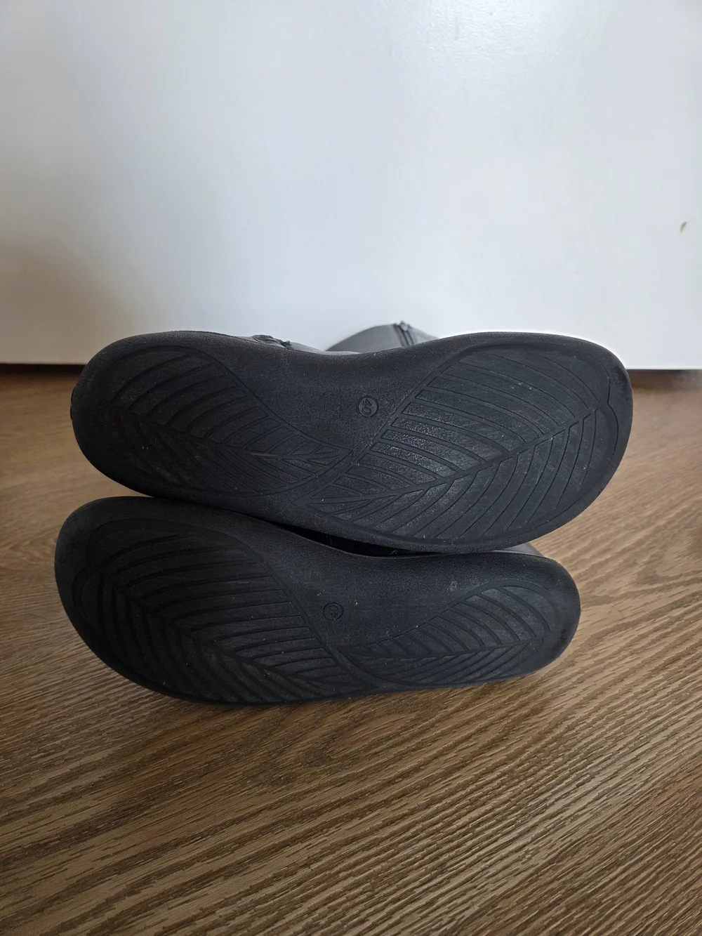 Be Lenka Barefoot Women's Boots